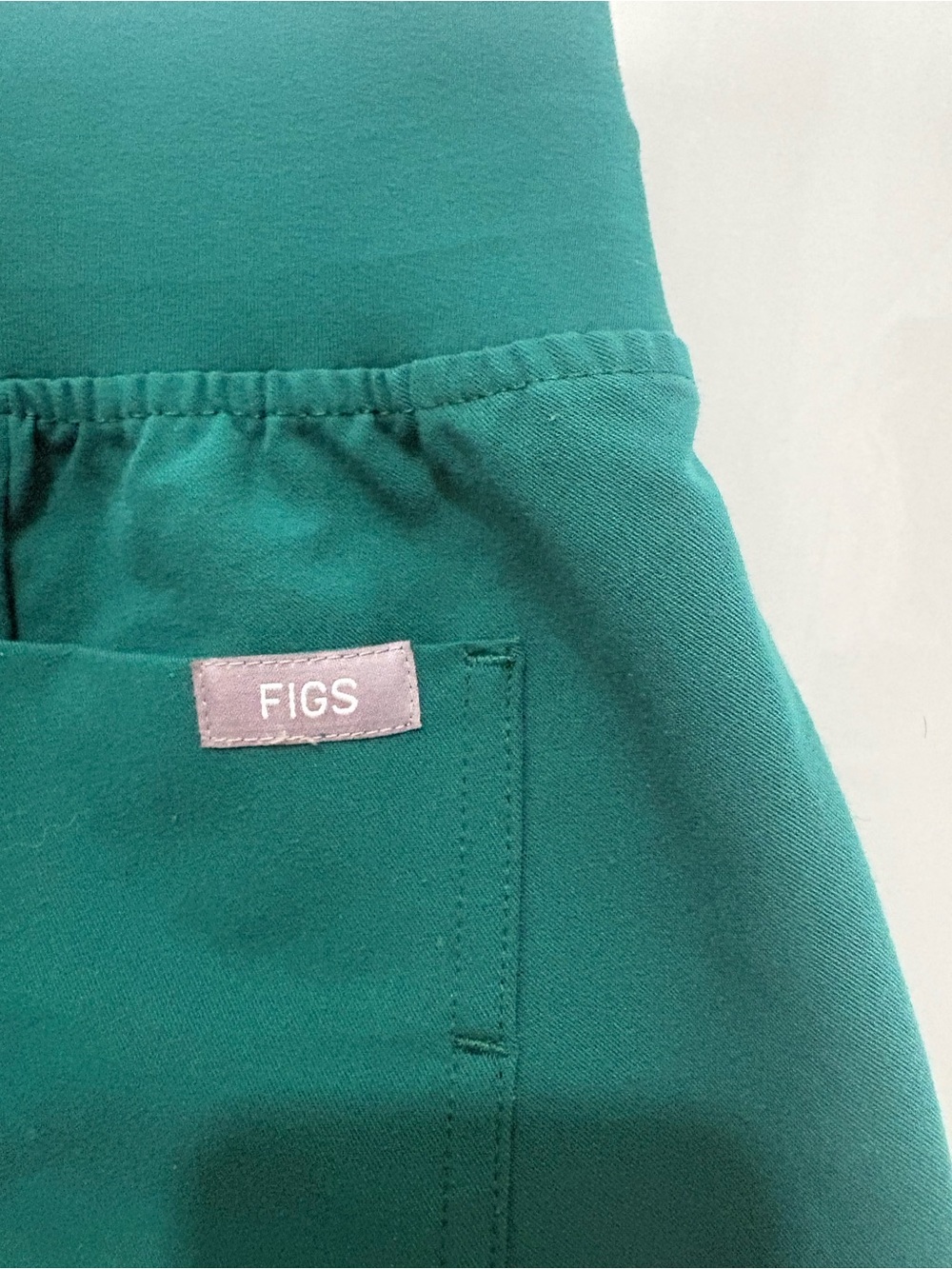 FIGS Hunter Green Zamora Jogger Pants - Picture 4 of 5